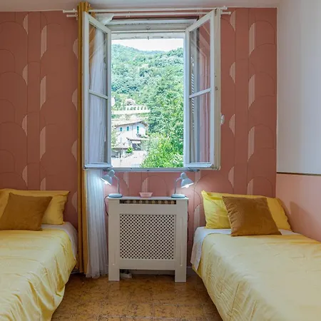 Appartement Guesthost - Roomy Flat In With Small Balcony Domaso